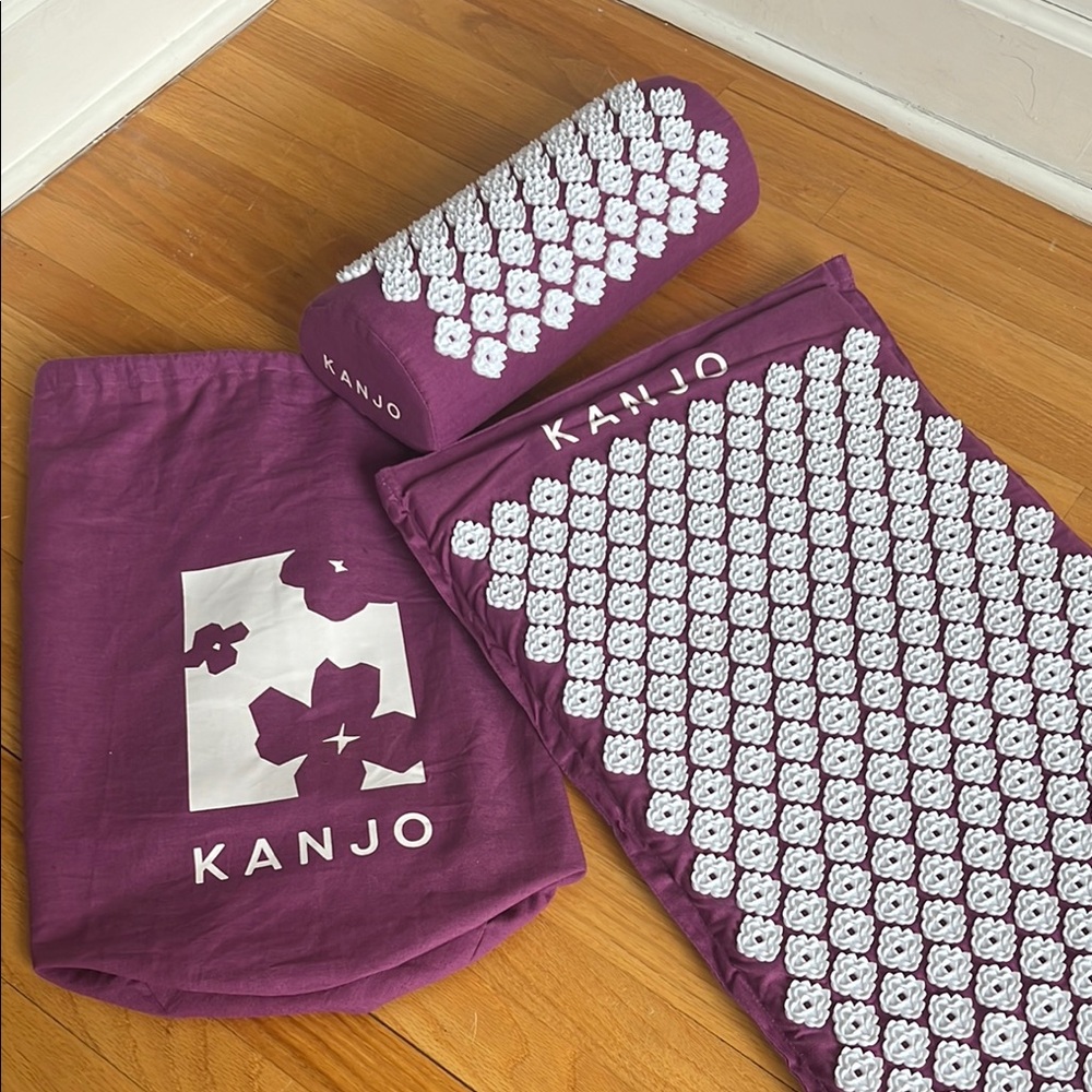 Kanjo Purple Acupressure Mat and Pillow Set